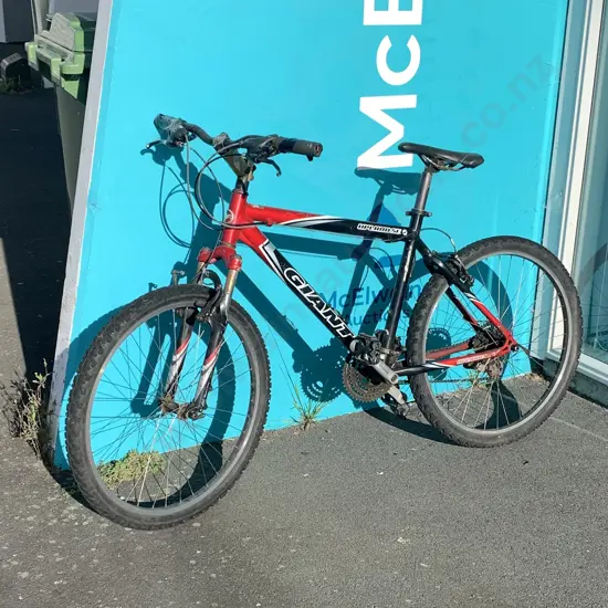 Giant Upland SE Mountain Bike