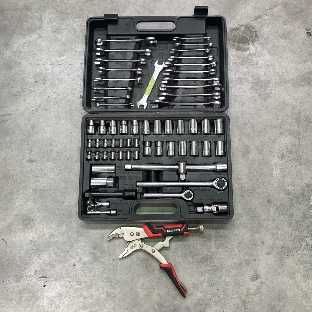 Full Socket set in case with Tool Pro clamps Image 1++
