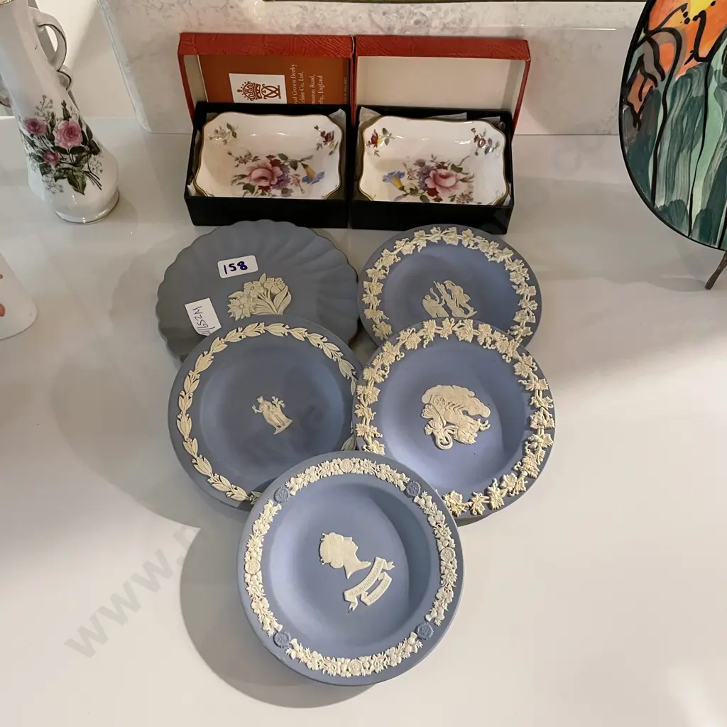 pair Boxed Royal Crown Derby "Derby Posies" dishes with selection of Wedgwood Blue Jasperware dishes Image 1++