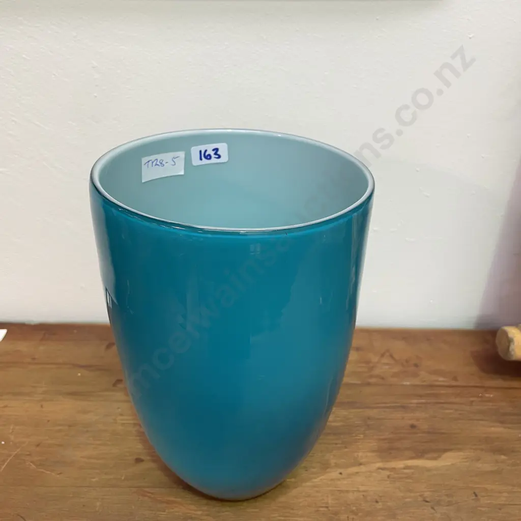 Mid Century Art Glass Vase Teal with White Interior, H22 Dia15cm Image 1++