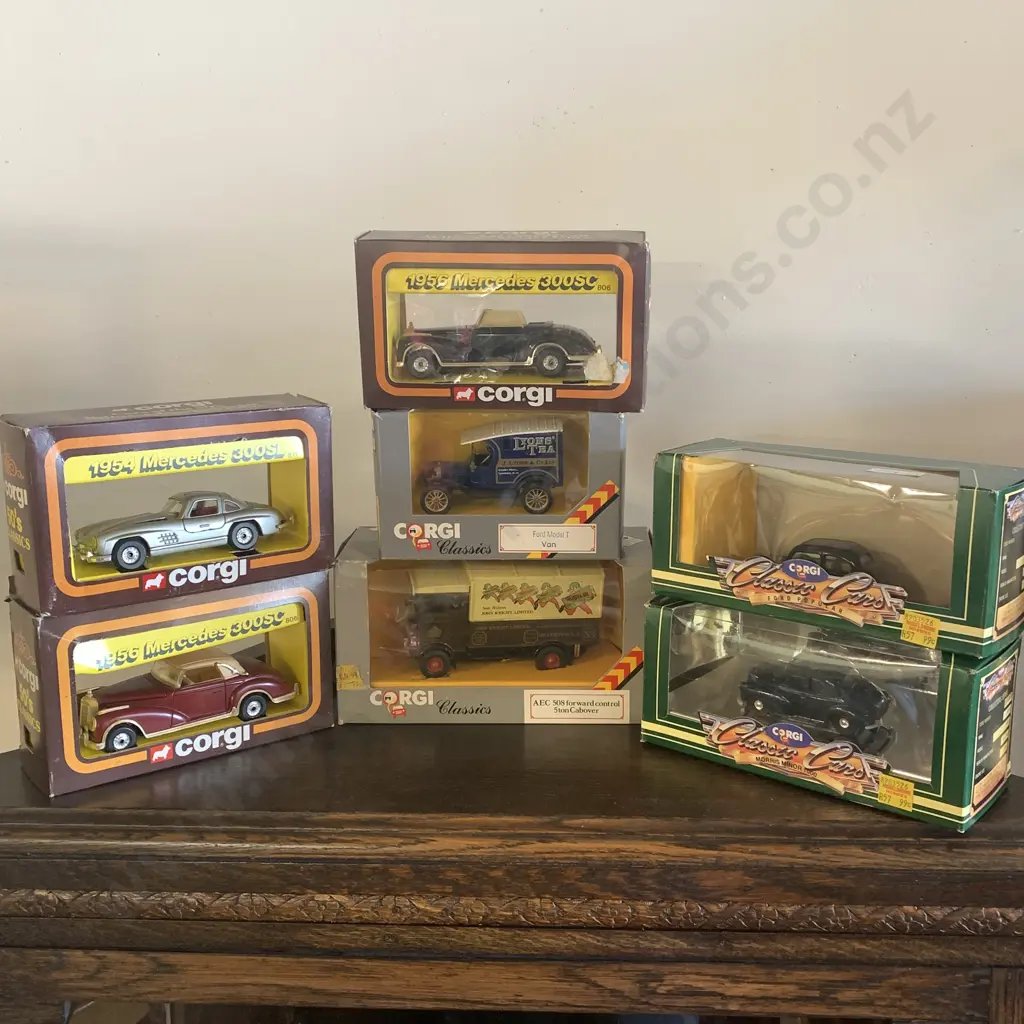 Selection Vintage Corgi Classics Diecast Vehicles x 7, Boxed Image 1++