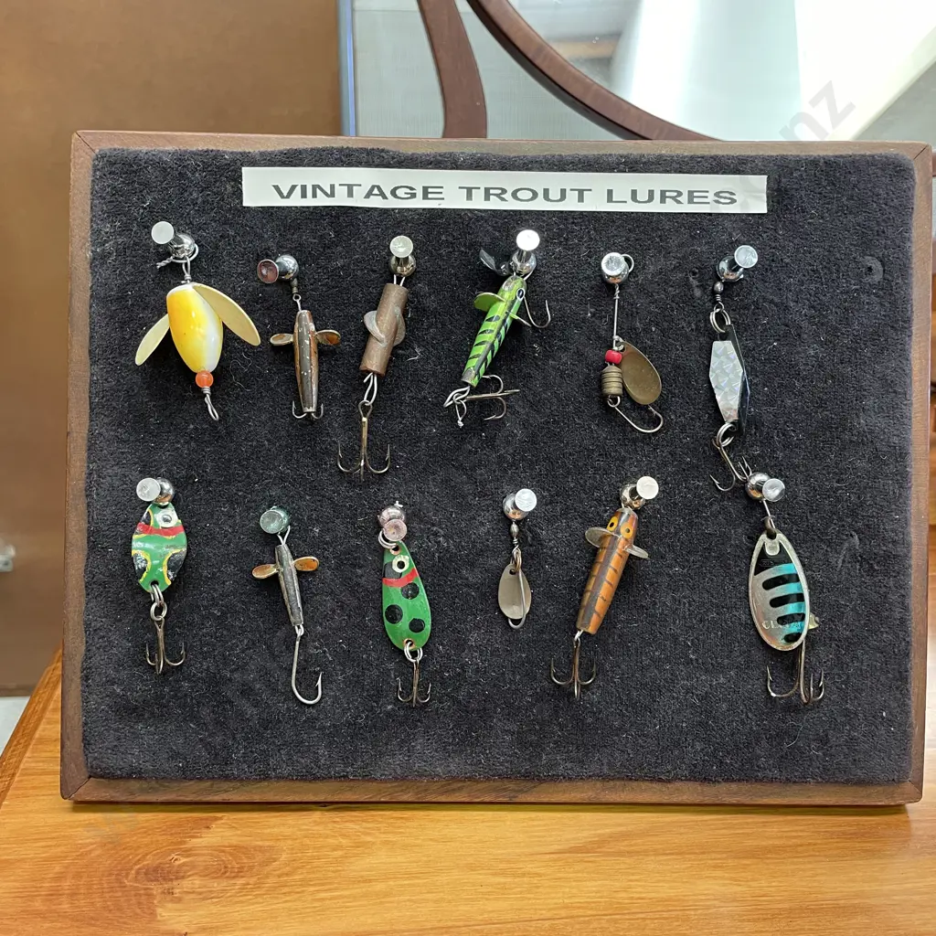 Padded Standing Board or vintage Trout Lures Image 1++