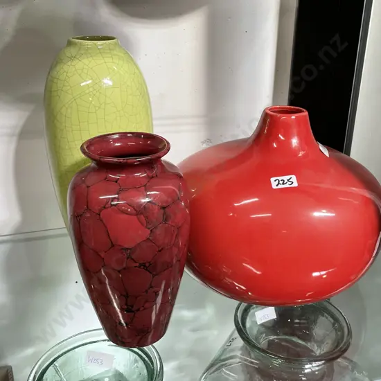3 Collectable Vases
