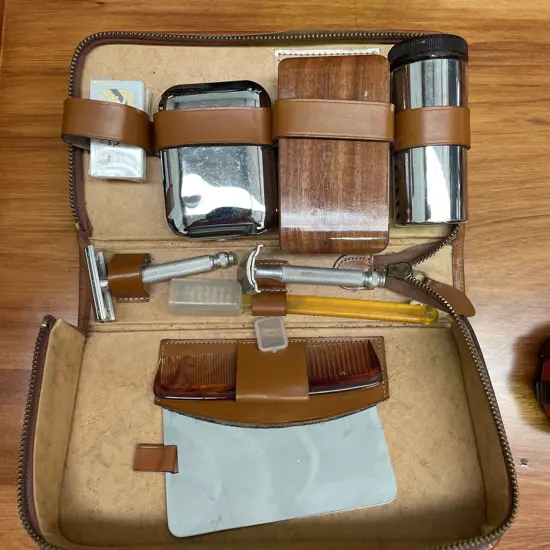 Vintage Leather Cased Mans Grooming Set
