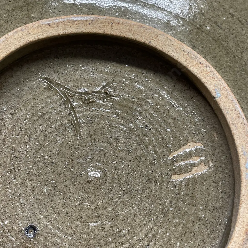 NZ Hand potted bowl. Signed. Dia22cm Image 1++