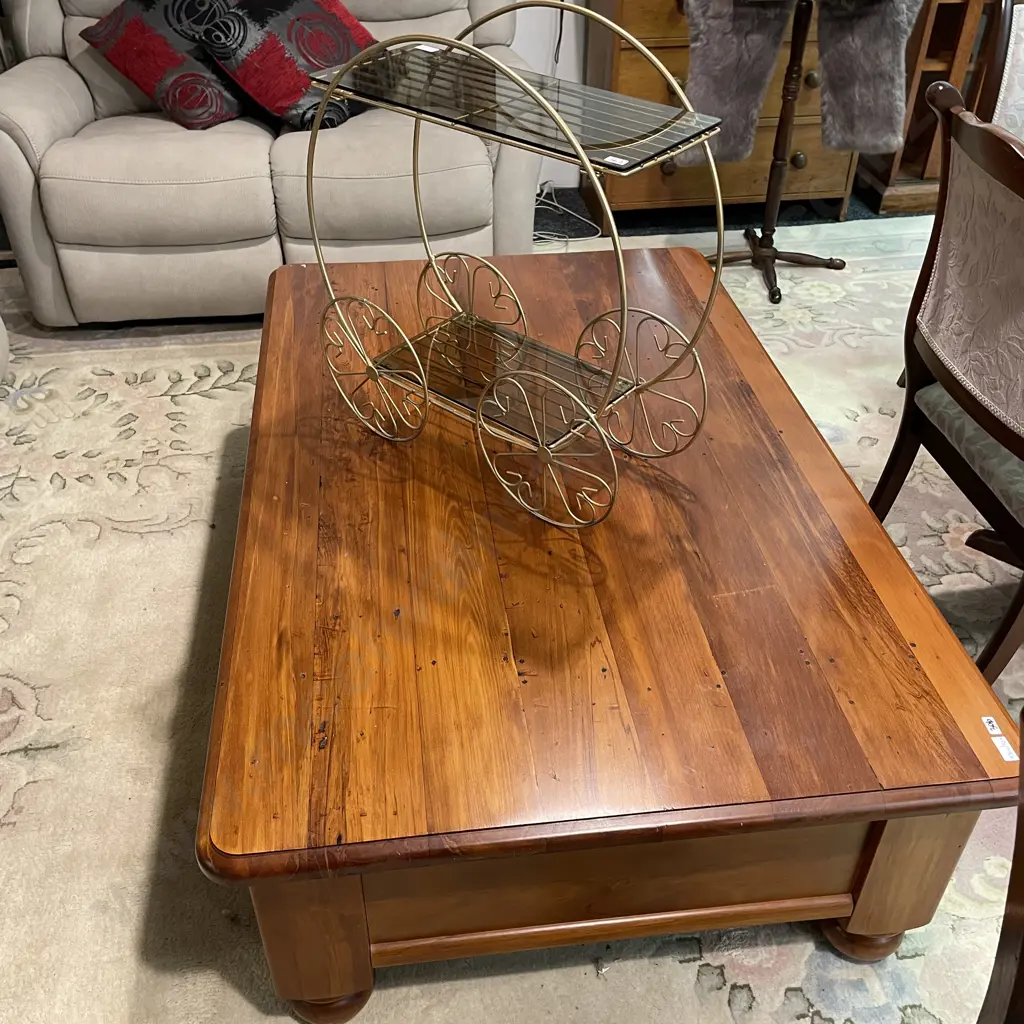 Extra Large Woodpeckers Solid Recycled Rimu Coffee Table. 4 Drawer, Bun Feet, 138 x 90cm, H43cm Image 1++