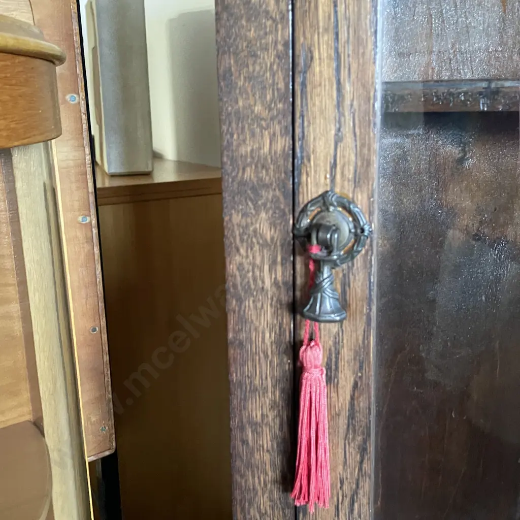 Vintage Tri Footed Oak Glass Front Corner Unit. SIngle Glass door, 2 internal Shelves, can be Floor or Wall Mounted. Image 1++