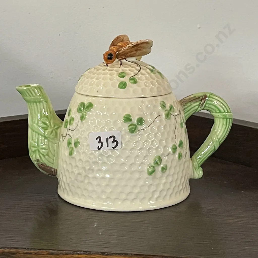 PSJ Teapot with Bee Finial Image 1++