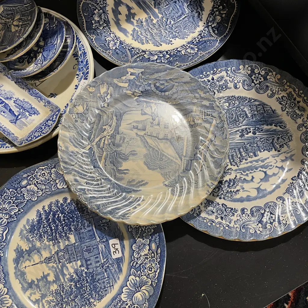 Assorted English flow blue and white plates and dishes, including Wedgwood etc Image 1++