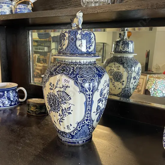 Large Boch Belguim Delfts Flow Blue and White hand painted Ginger Jar with foo dog finial on lid H41cm