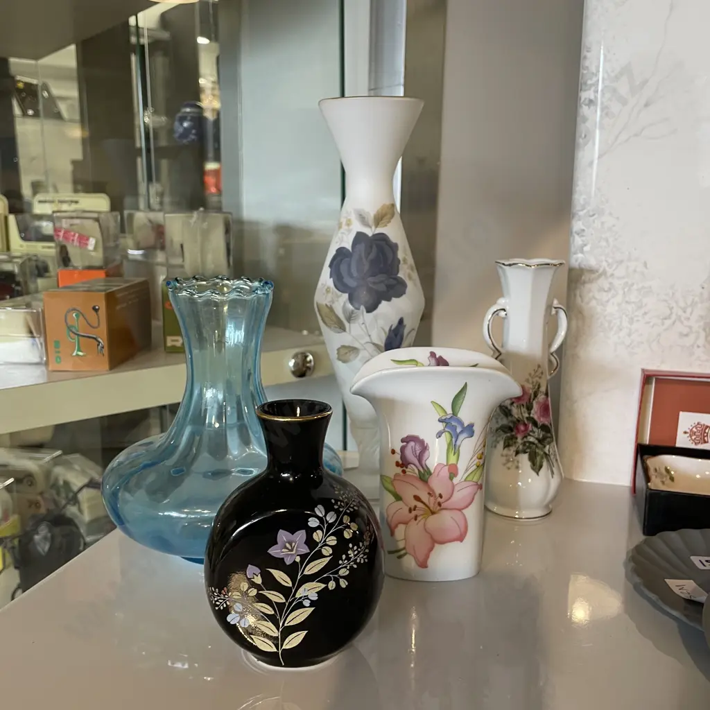 Assorted Porcelain and Glass Vases Image 1++