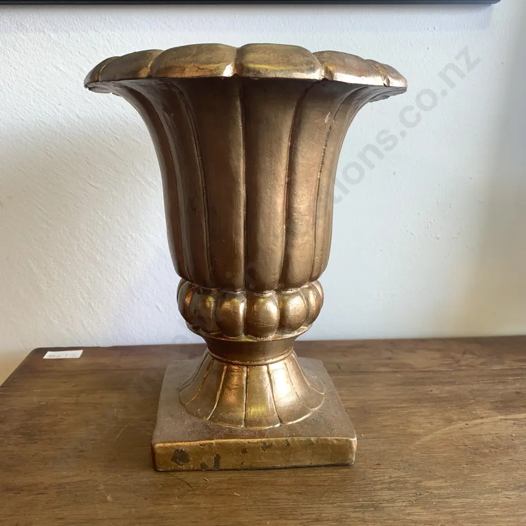 Heavy Gilded Pedestal Urn Vase, H24cm Image 1++