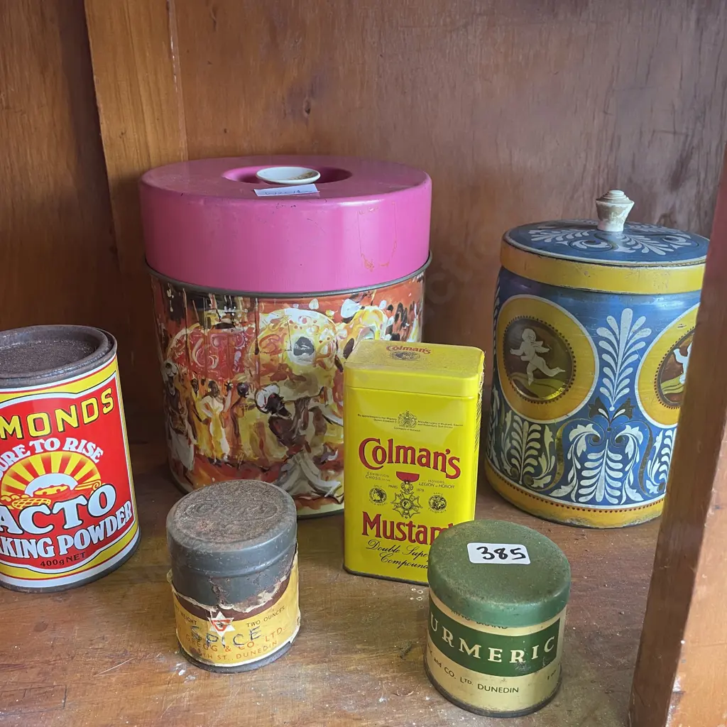 Assortment of Vintage Tins Image 1++