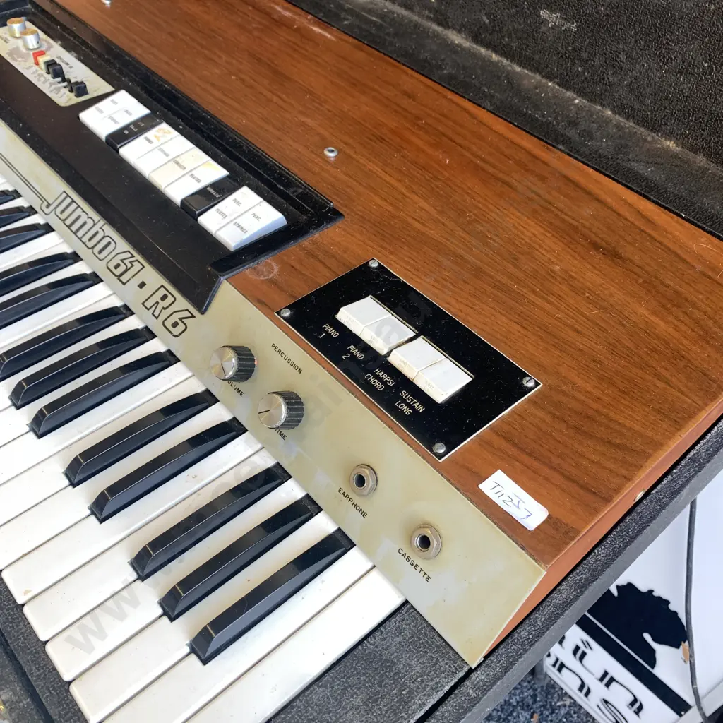 Vintage Cased Jumbo 61 R6 Electric Piano with Polished Wood Finish Image 1++