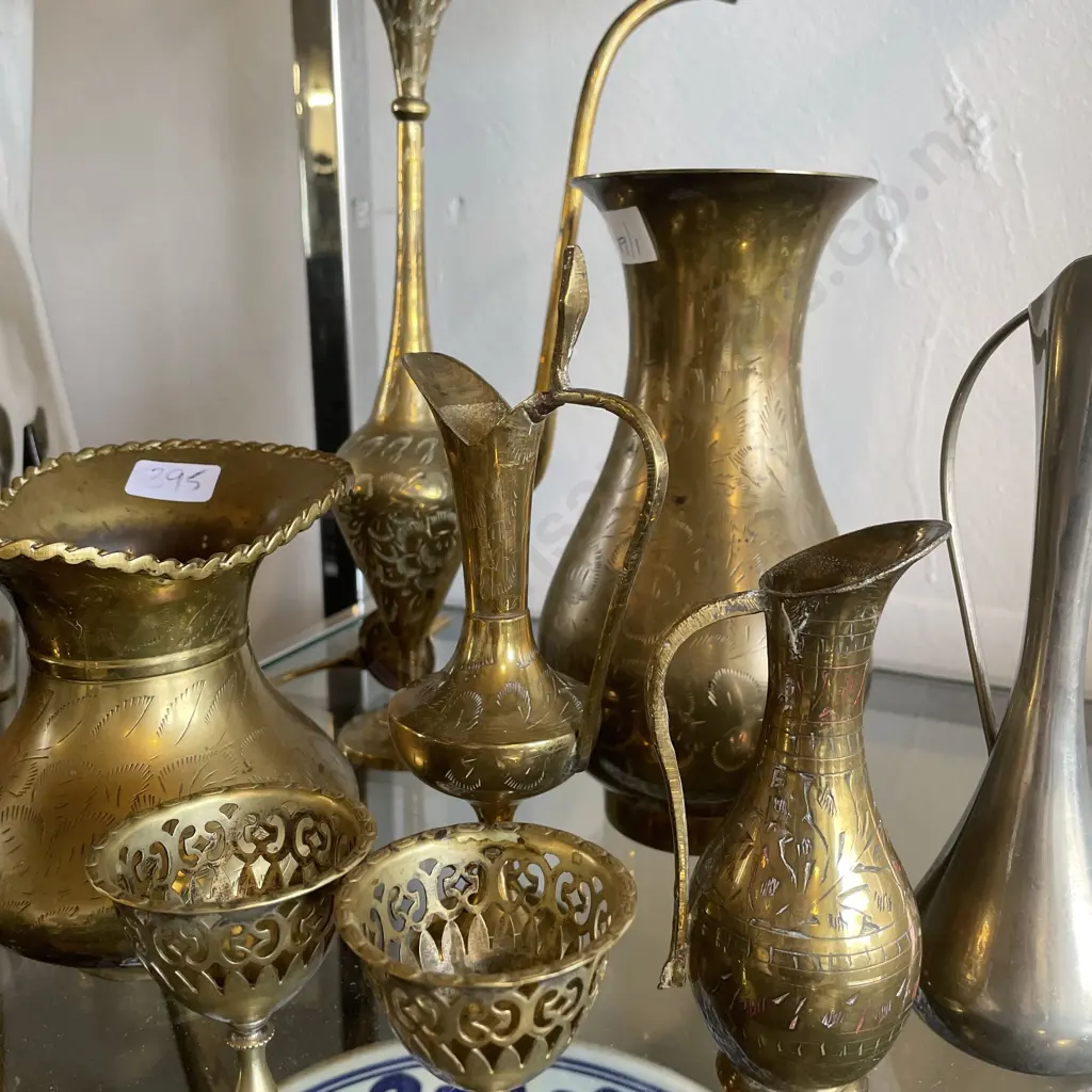 Assorted Vintage Brassware Image 1++