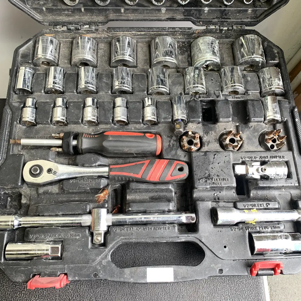 Power Built Socket Set in Case - Model KBT1173 Image 1++