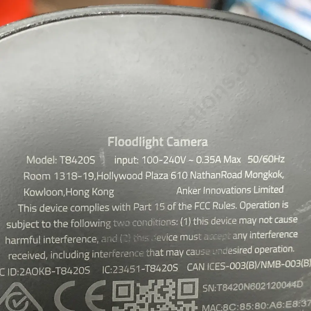 Eufy Security Camera and light Image 1++