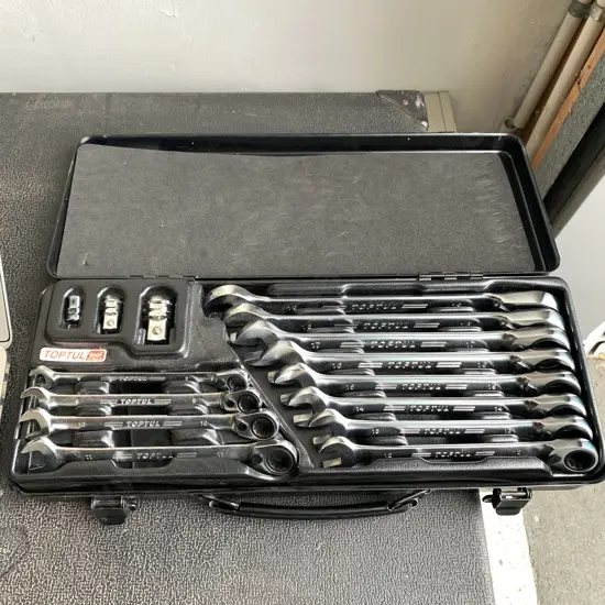 TOPTUL 15 Piece Wrench Set - Tools in Excellent Condition - in case
