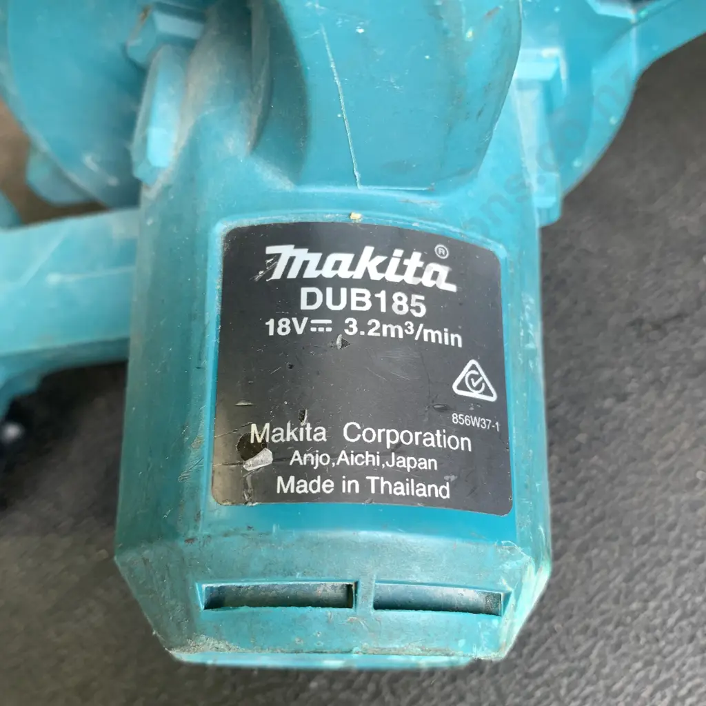 Makita 18V Blower with Battery - Model DUB185 Image 1++