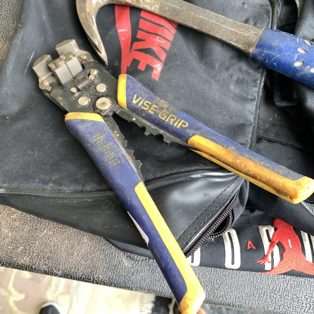 2 X Est Wing Hammers, Vise Grips Wire Strippers and Jordan Air Bag Image 1++