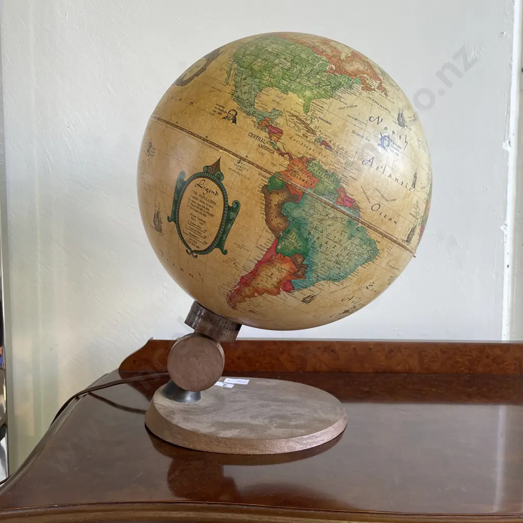 Vintage Readers Digest World Antique Spot Globe Lamp on Plastic Base, Good Working Condition, Made in Denmark, H40cm Image 1++