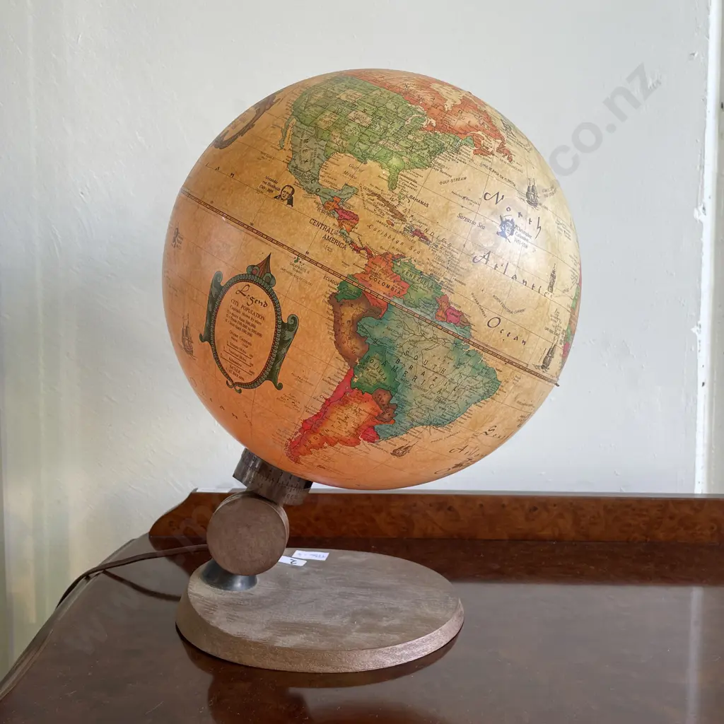 Vintage Readers Digest World Antique Spot Globe Lamp on Plastic Base, Good Working Condition, Made in Denmark, H40cm Image 1++
