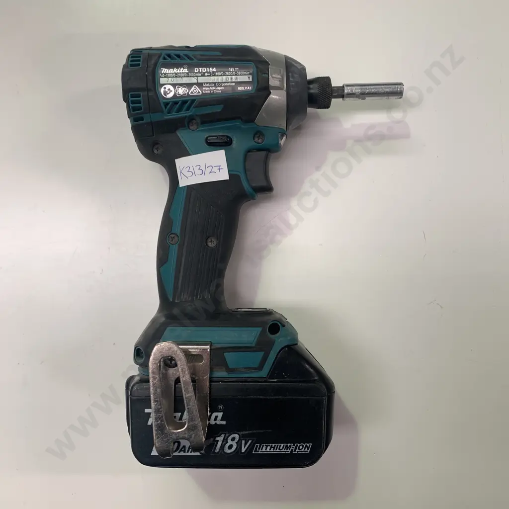 Makita Impact Driver Model DTD154 with 18V Battery Image 1++