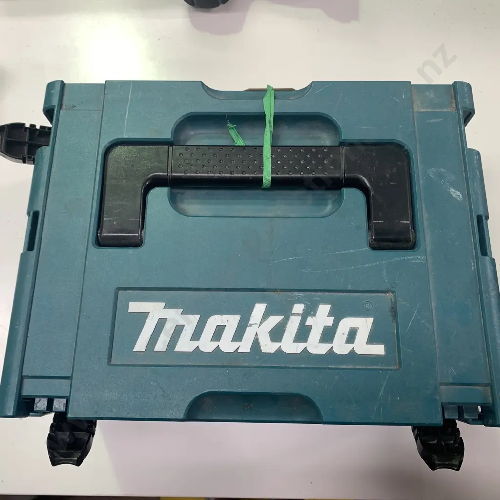 Makita Corded Circular Saw Model 5740NB with Makita Tool Box Image 1++