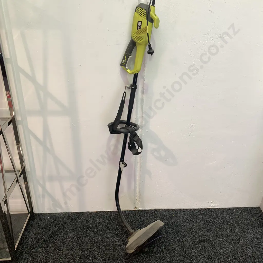 Ryobi Electric Weedeater, Model RLT1038X Image 1++