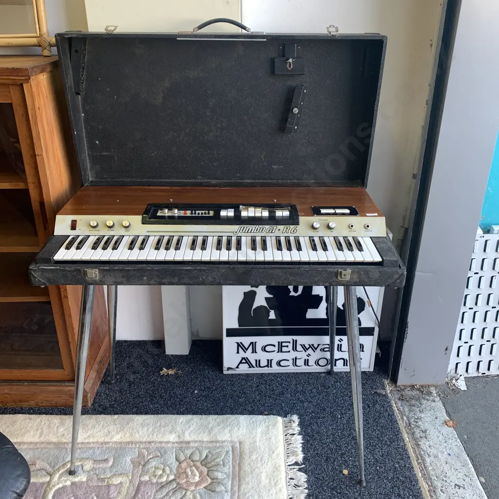 Vintage Cased Jumbo 61 R6 Electric Piano with Polished Wood Finish Image 1++