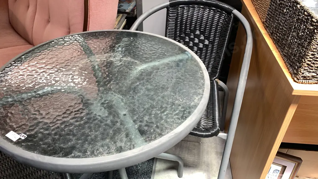 3 Piece Outdoor Set, Table and 2 Chairs Image 1++
