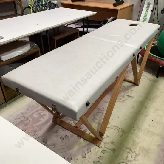 Foldable Massage Table