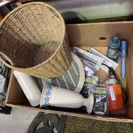 Box of assorted including working extraction fan, working Electric Drill, working hydraulic jack
