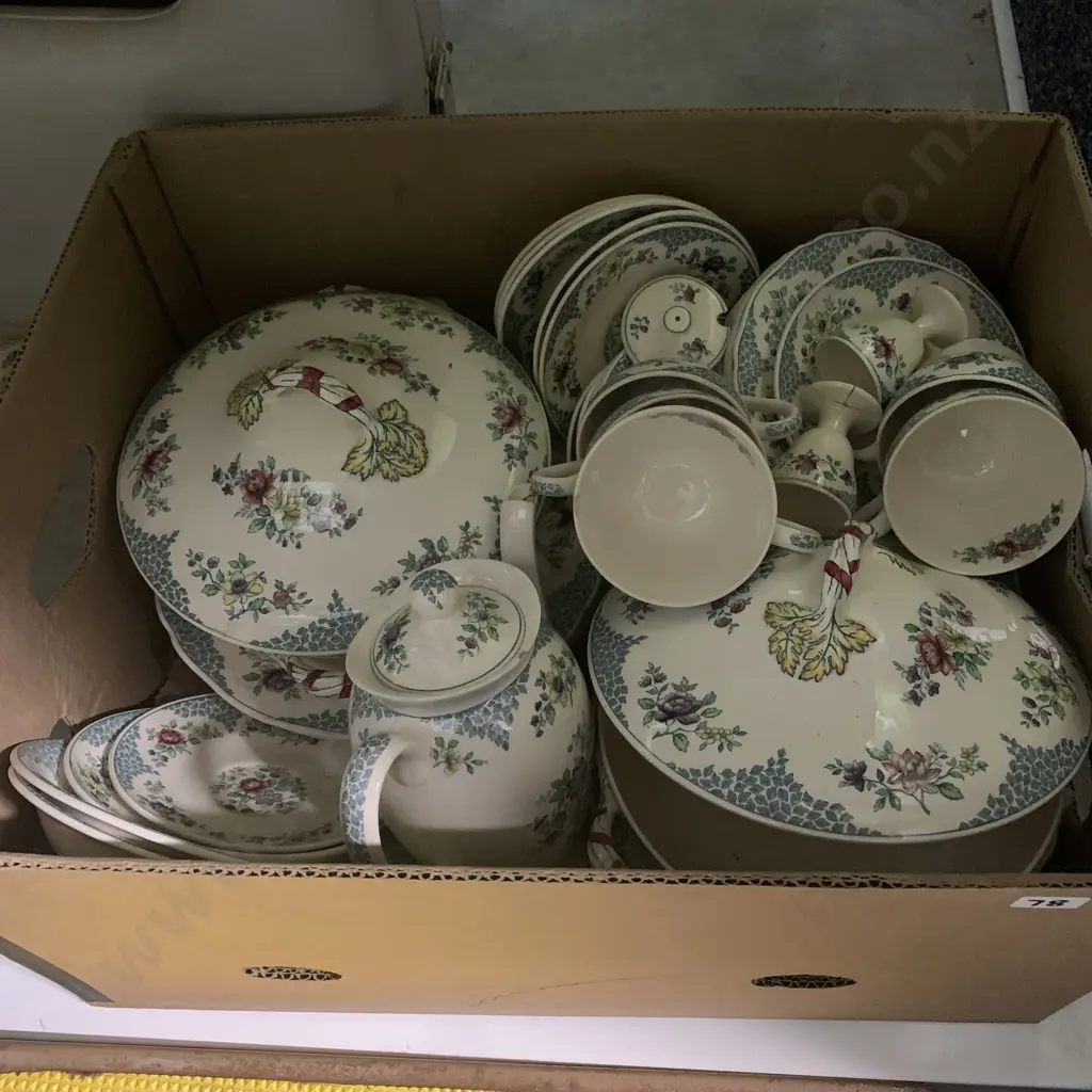 Large Assortment of Copeland Spode Merville Dinnerware. Boxed (some af) Image 1++