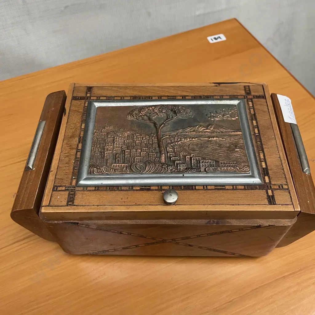 Vintage Art Deco Smokers Box. Inlay detail with copper plaque top. 23 x 14cm H10cm Image 1++