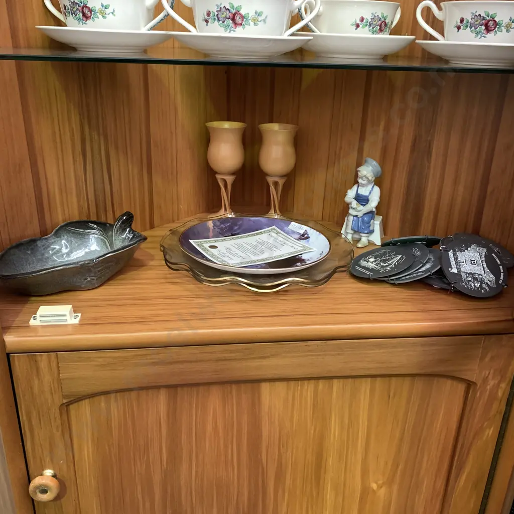 Assorted Collectable items Image 1++