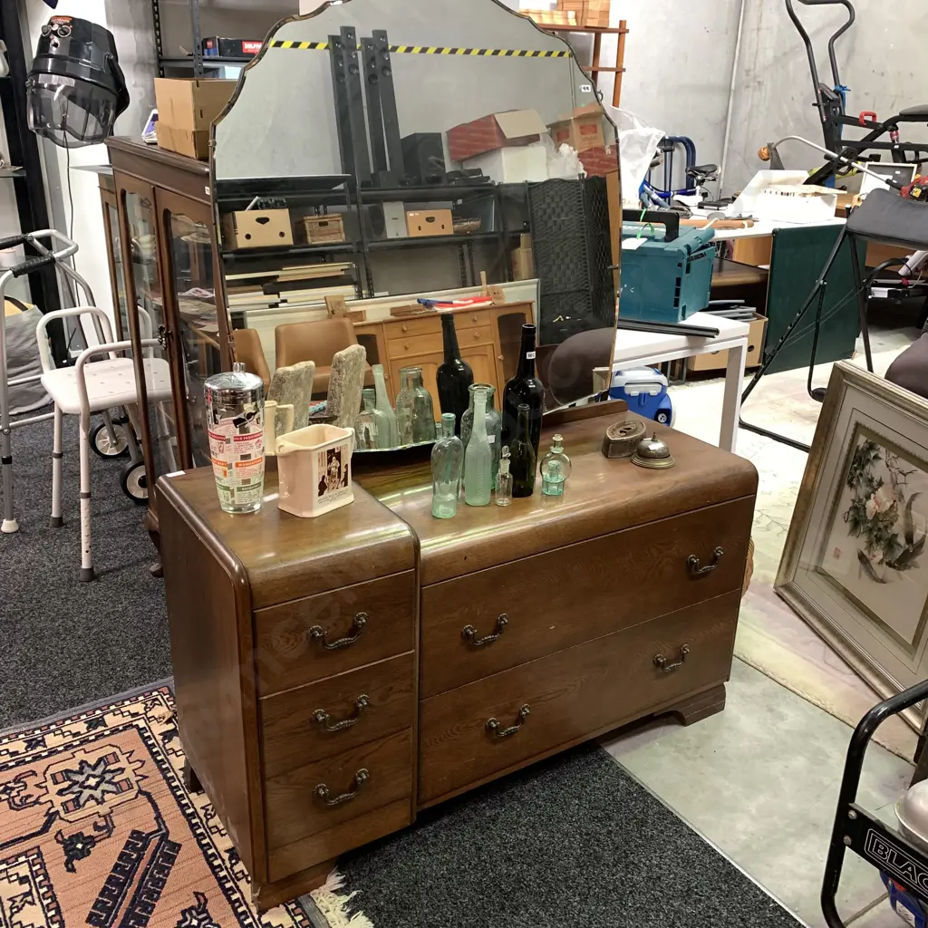 Vintage Solid Oak Art Deco Dressing table with mirror. 5 drawer, metal handles. Image 1++