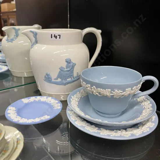 Wedgwood of Etruria Trio. Glazed Blue with relief grapes/leaves, with Jasperware dish and glazed relief jug