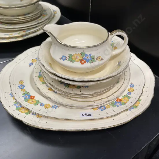 Alfred Meakin Dinnerware. Handpainted floral pattern