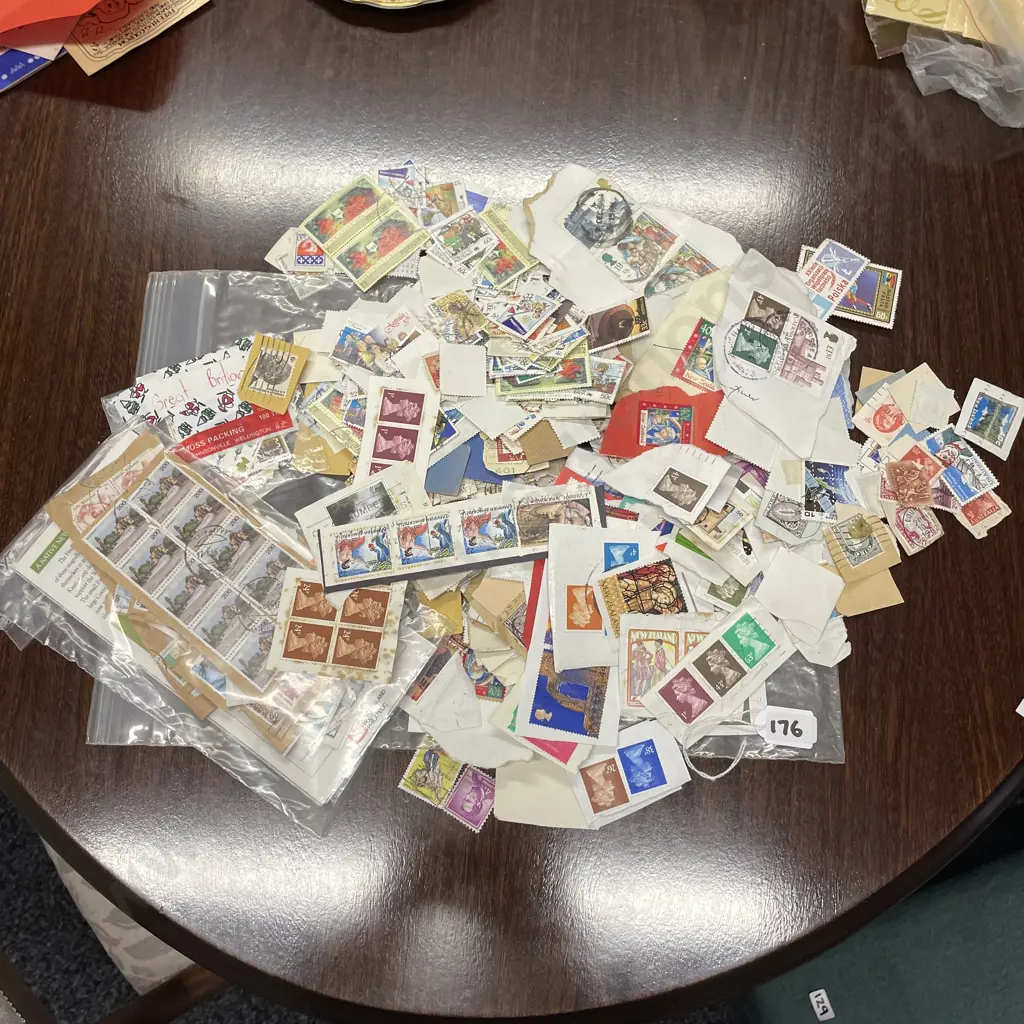 Selection of Stamps Image 1++