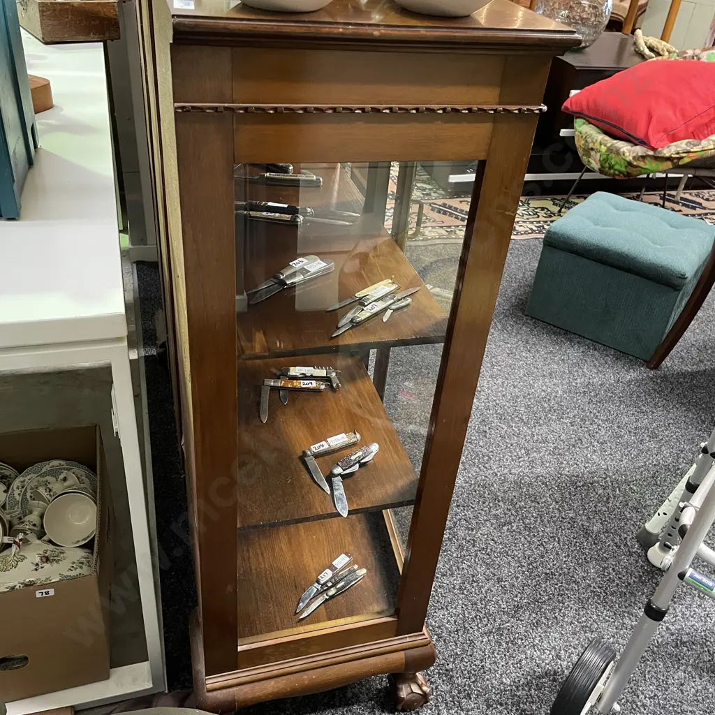 Antique Solid Wood Display Cabinet. Two door, bevelled glass, 3 internal shelves. Claw Feet, lockable with key Image 1++