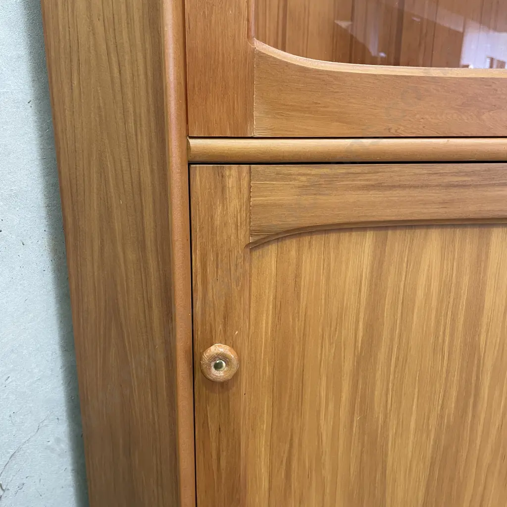 Danske Mobler 2 Door Corner Display Cabinet, 3 internal Glass shelves with Wooden internal shelf in lower cabinet Image 1++