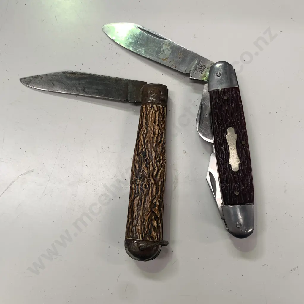 Pair of Stag Handle Pocket Knives Image 1++