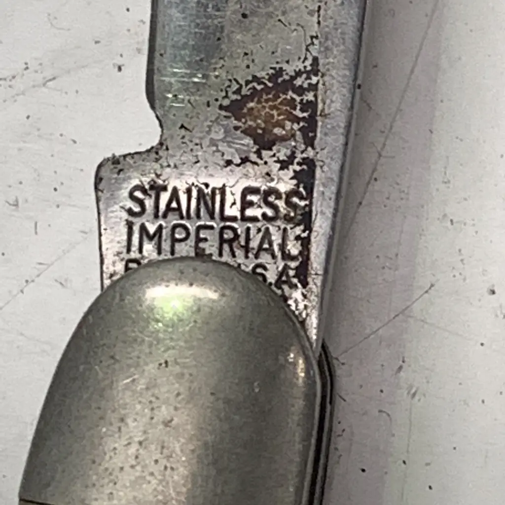 Trio of small Pocket Knives Including Barlow and Imperial etc Image 1++