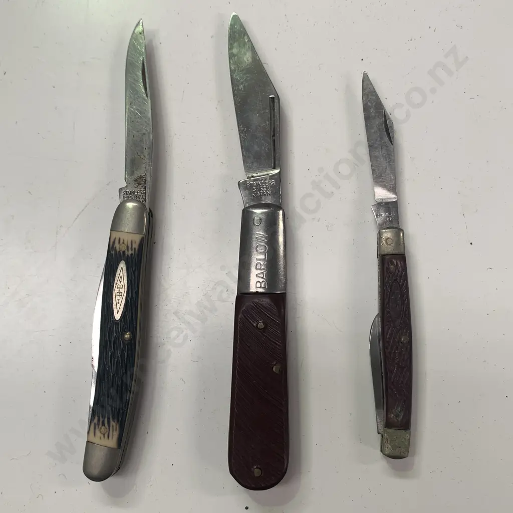 Trio of small Pocket Knives Including Barlow and Imperial etc Image 1++
