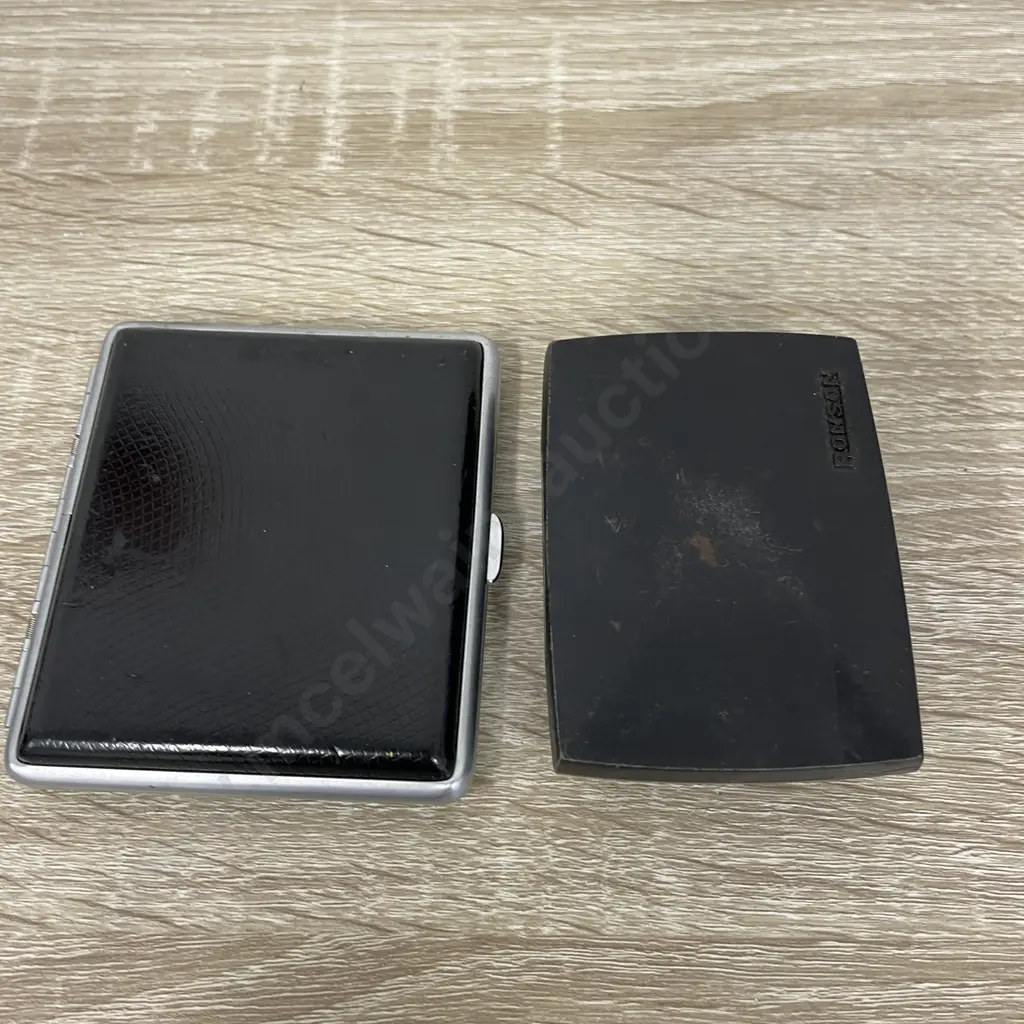 Boxed Vintage Ronson Varaflame Lighter with Tiger Cigarette Case Image 1++