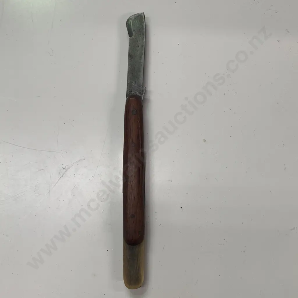 Vintage Wooden Handle Razor, Marked H&C Solingen Image 1++