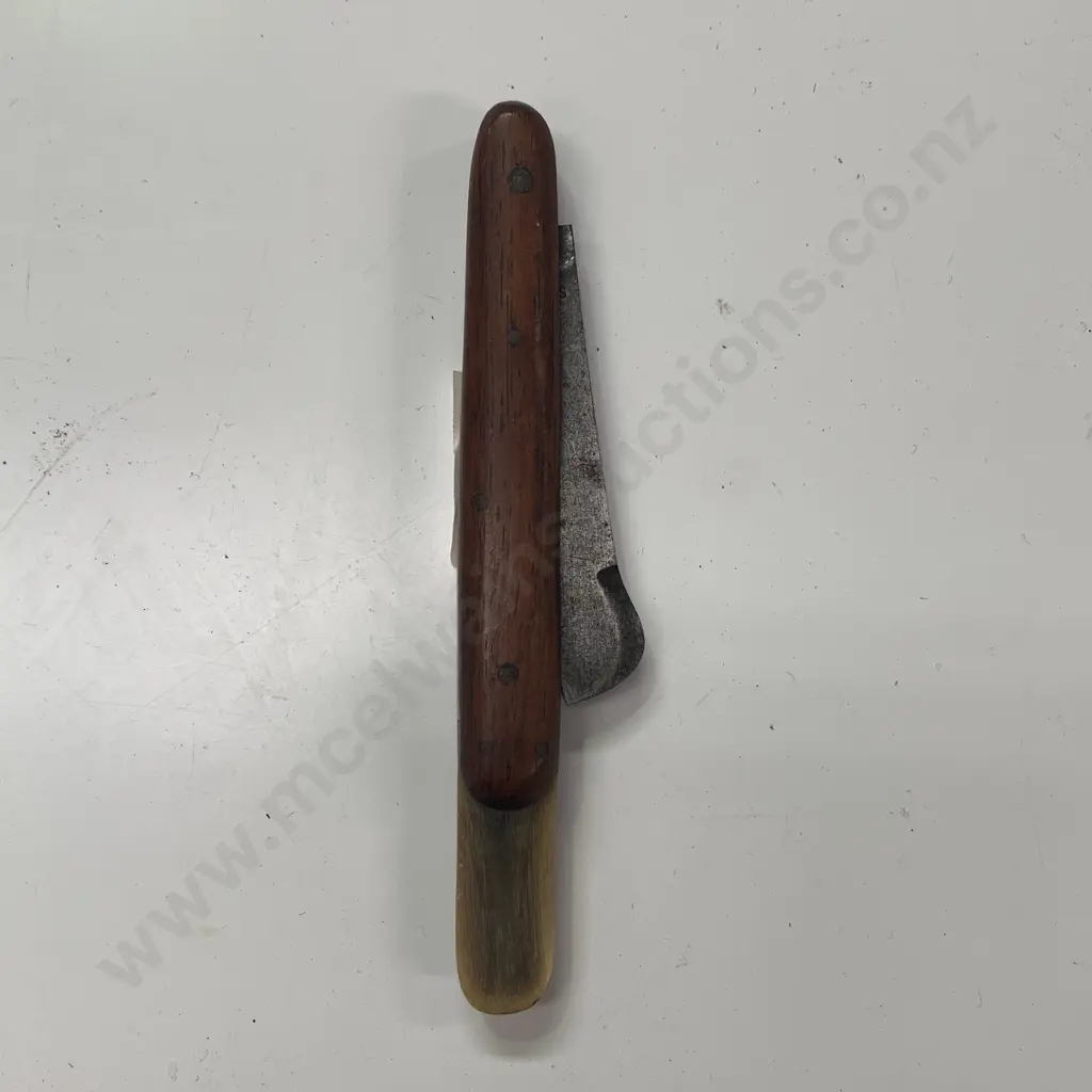 Vintage Wooden Handle Razor, Marked H&C Solingen Image 1++