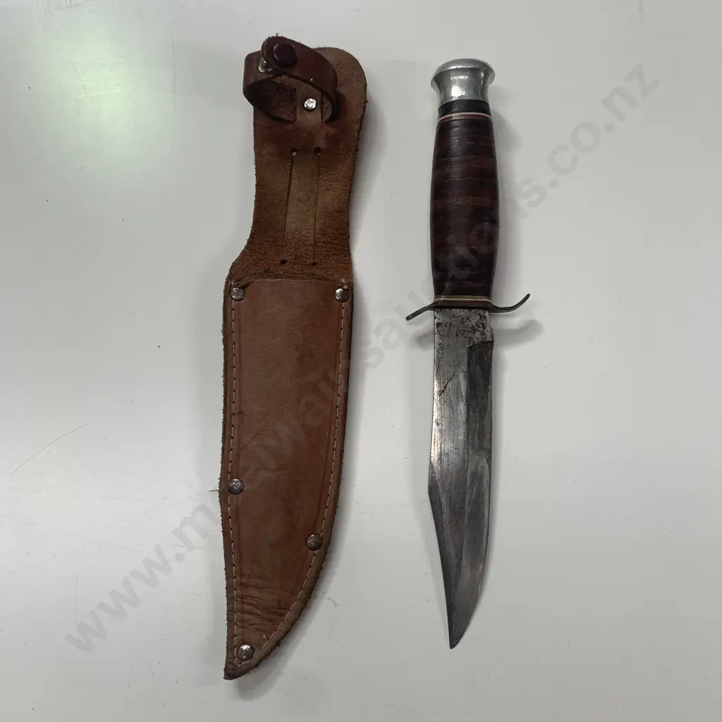 Vintage Knife with leather Sheath Image 1++