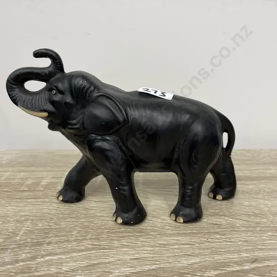 Sylvac Black Elephant. No 815 5 England. H11.5 L17cm